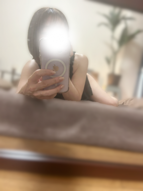 せつな　明日出勤いたします